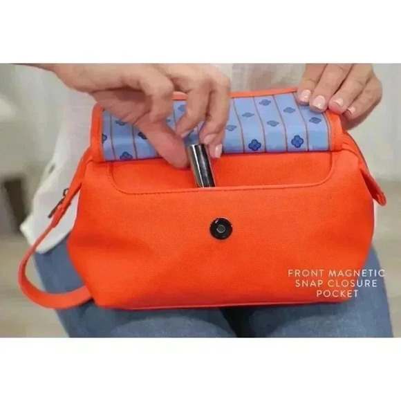 LUG Via Matte Luxe VL (Vegan Leather) Toiletry  Cosmetic Case - Sand Taupe - Picture 8 of 13